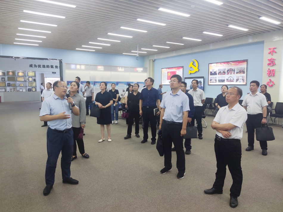 2024年7月17日，市國(guó)資委系統(tǒng)在公司開(kāi)展“三組聯(lián)建”現(xiàn)場(chǎng)觀摩1（公司展廳）_副本